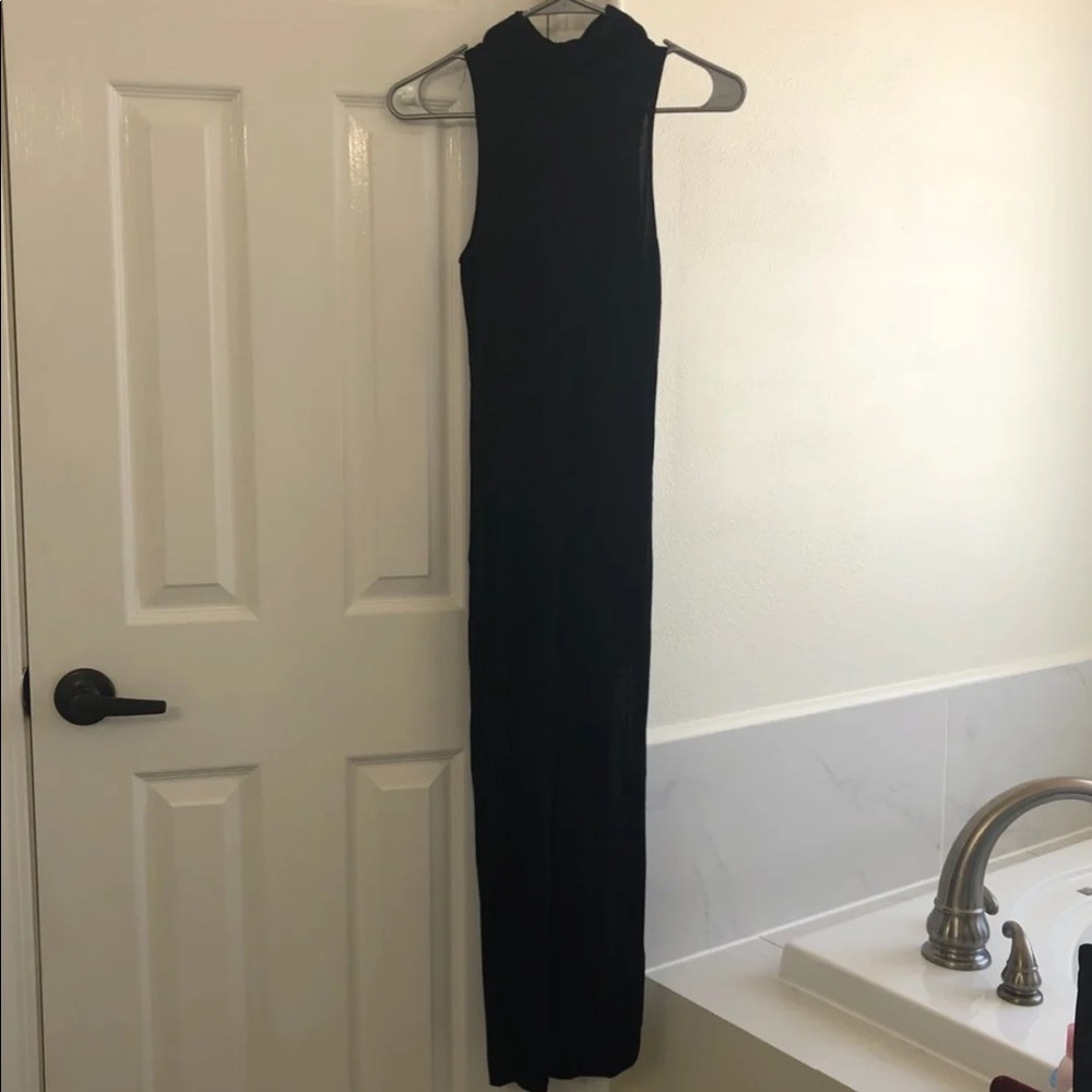 Maxi dress high neck black